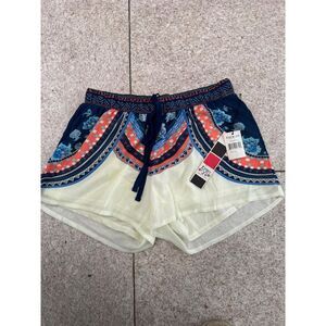 Freestyle shorts